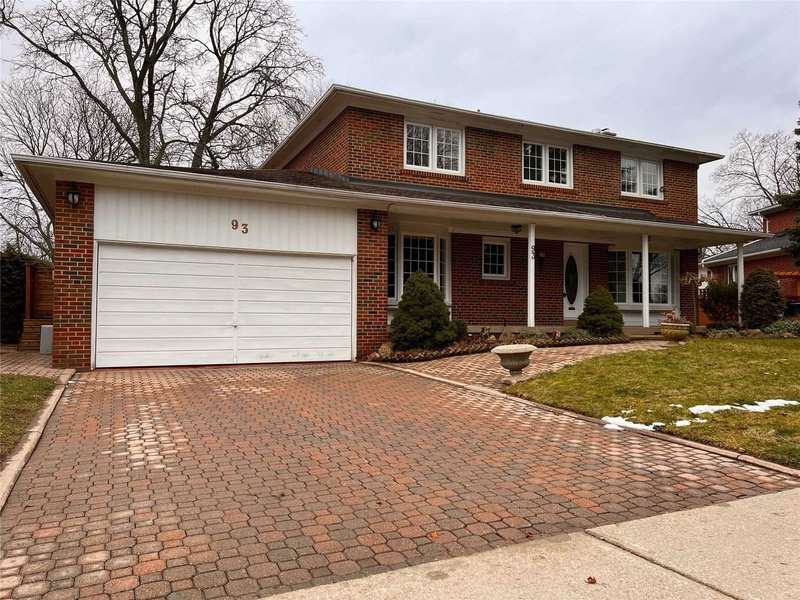 93 Lord Seaton Rd, Toronto, M2P 1K7 | Image 3