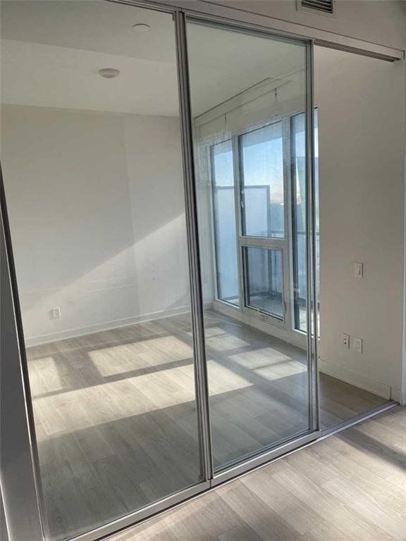 302 - 90 Queens Wharf Rd, Toronto, M5V 0J4 | Image 3