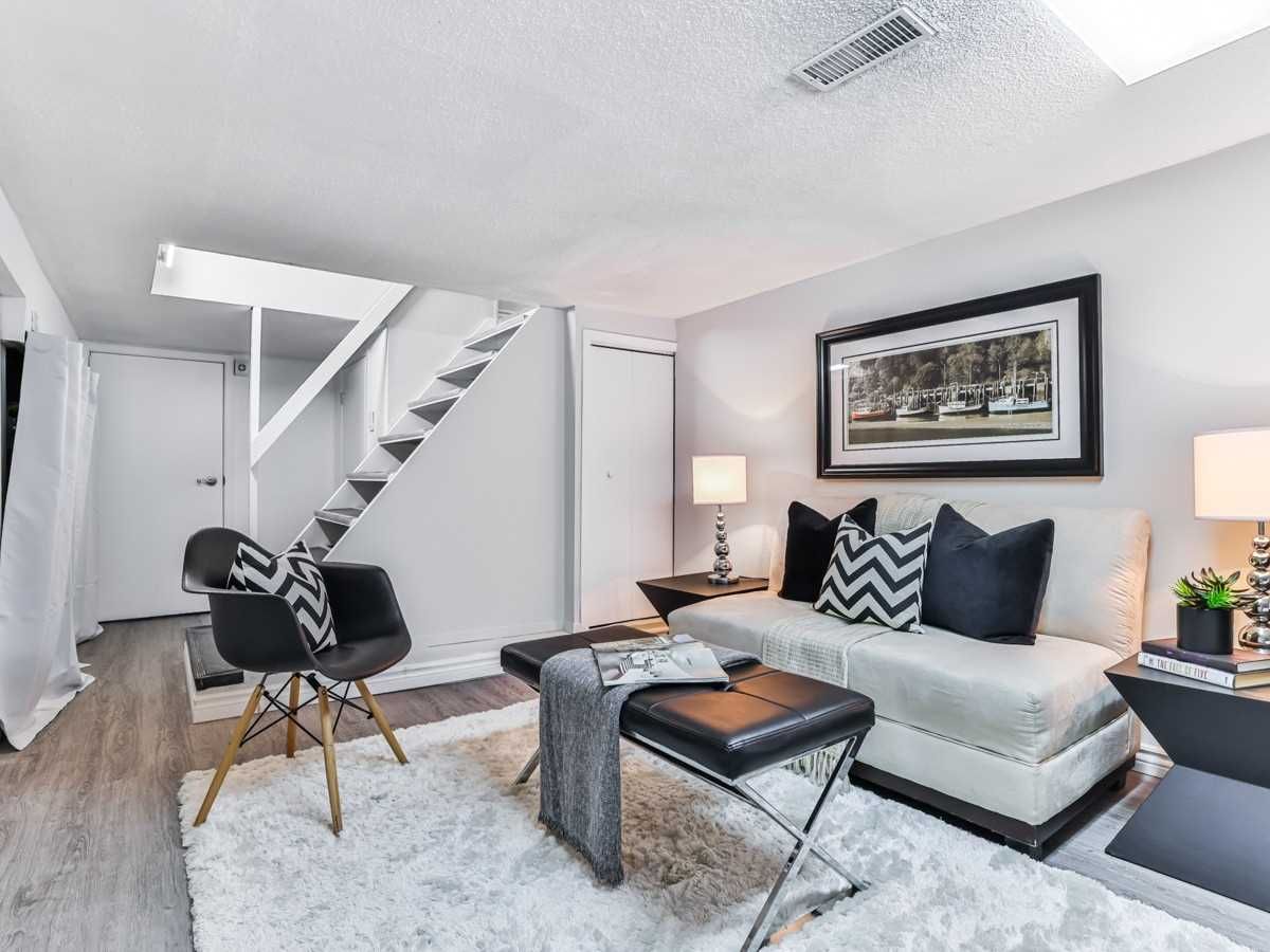 Listing Image 16