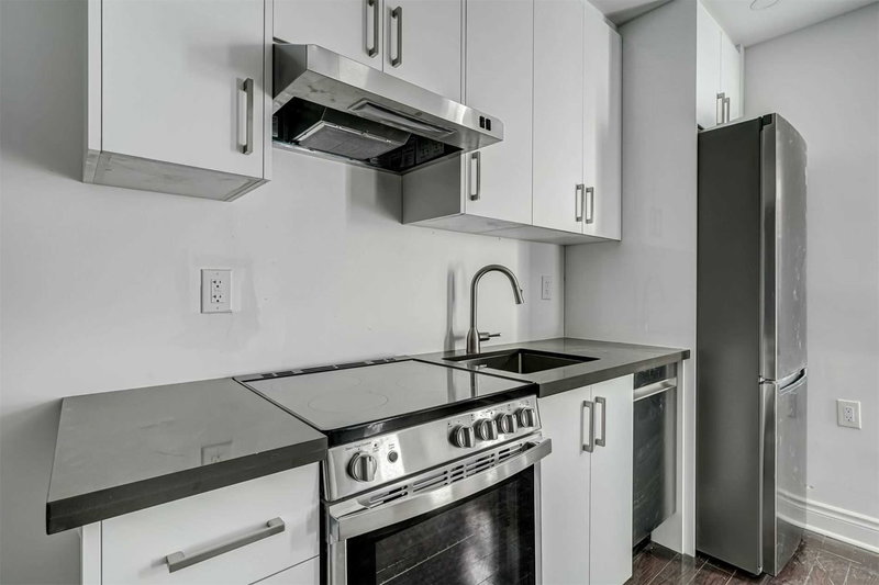 206 - 180 Sherbourne St, Toronto, M5A 2R7 | Image 3