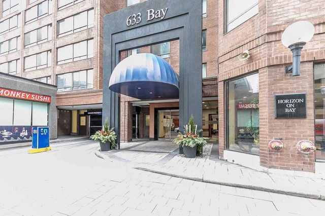208 - 633 Bay Street