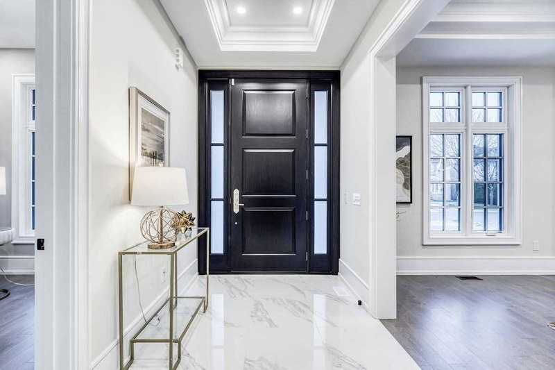 29 Ballyconnor Crt, Toronto, M2M 4C6 | Image 2