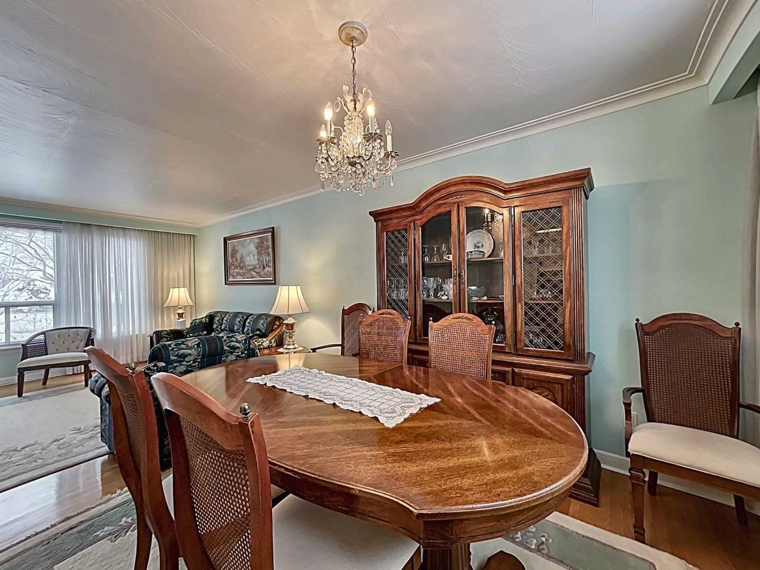 Listing Image 7