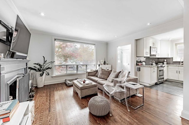10 Collinson Boulevard