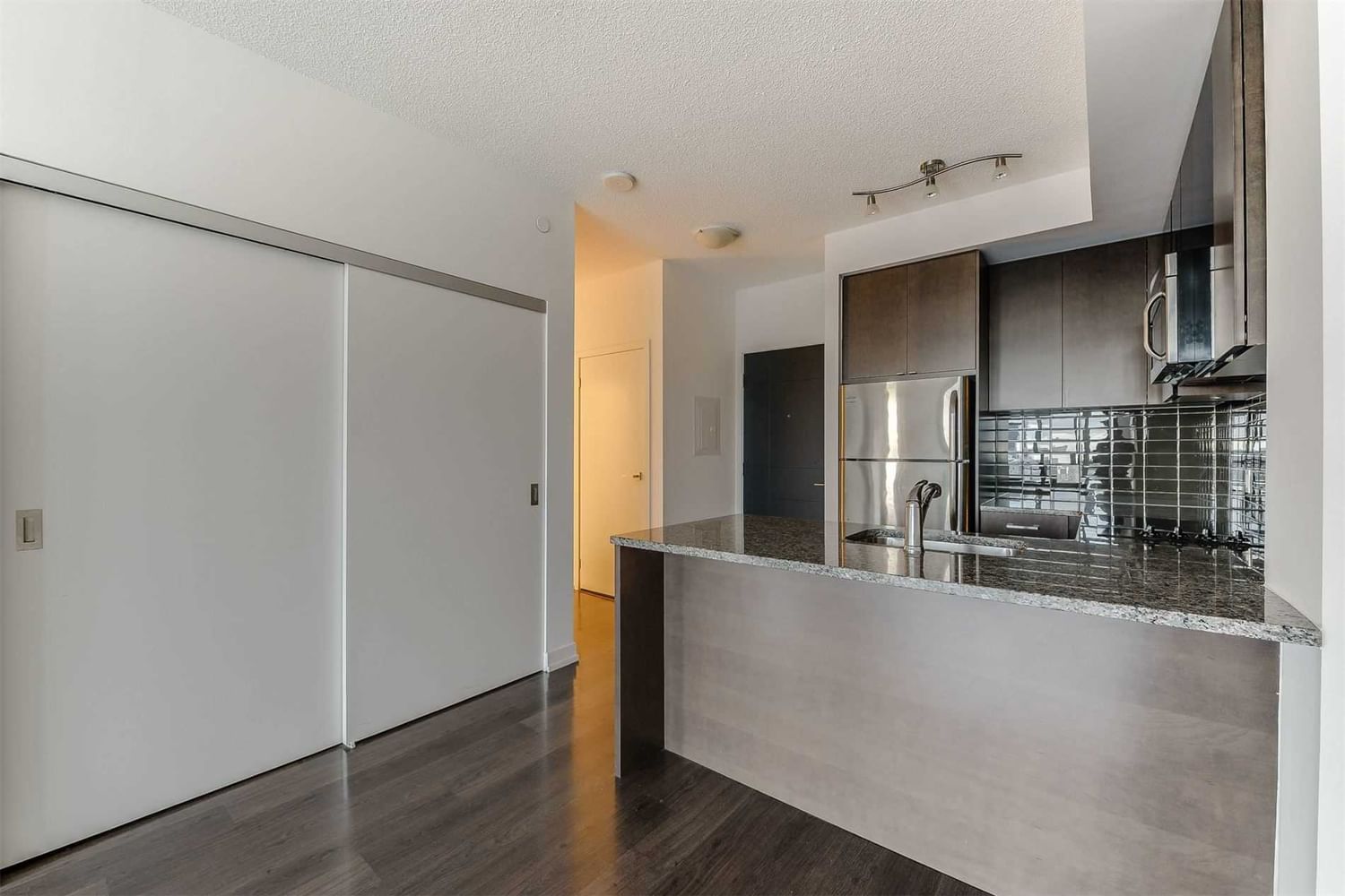 Condo leased at 2213-98 Lillian Street, Toronto, Mount Pleasant West, M4S0A5 - MLS: C5888737