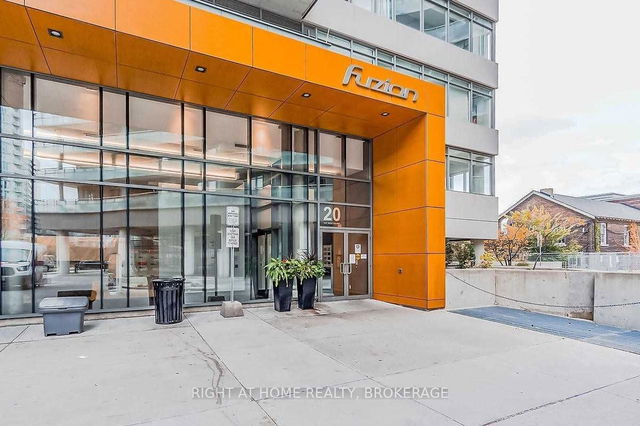 602 - 20 Joe Shuster Way
