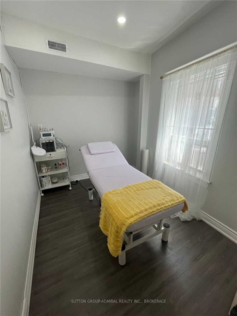 Upper - 3421 Yonge St, Toronto, M4N 2N1 | Image 2