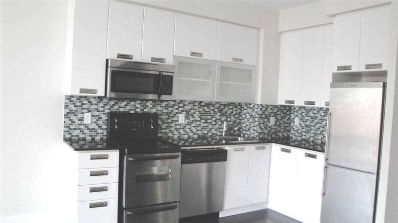 411 - 90 Stadium Rd, Toronto, M5V 3W5 | Image 3