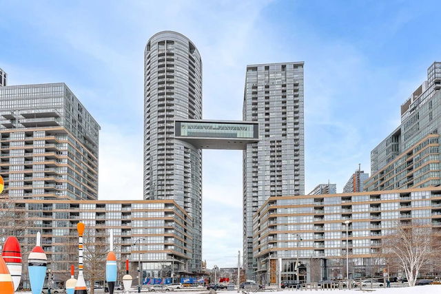 631 - 21 Iceboat Terrace