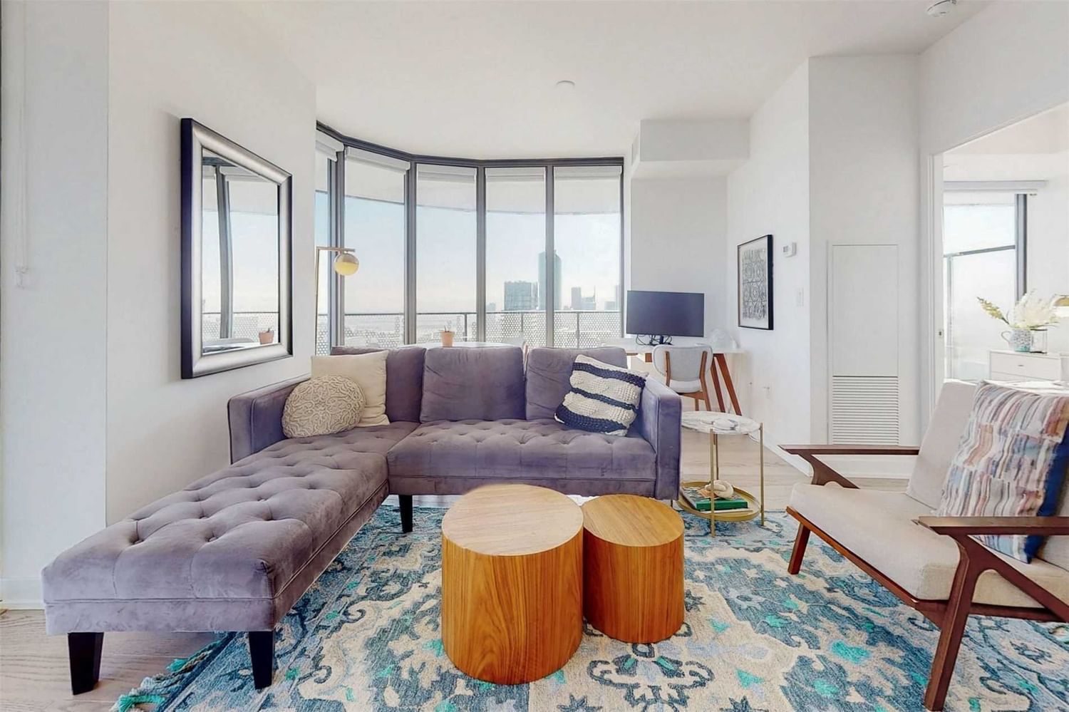Listing Image 6