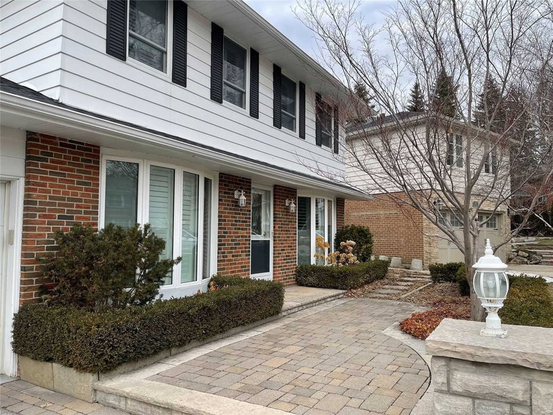 24 Meadowglade Cres, Toronto, M2J 1C7 | Image 2