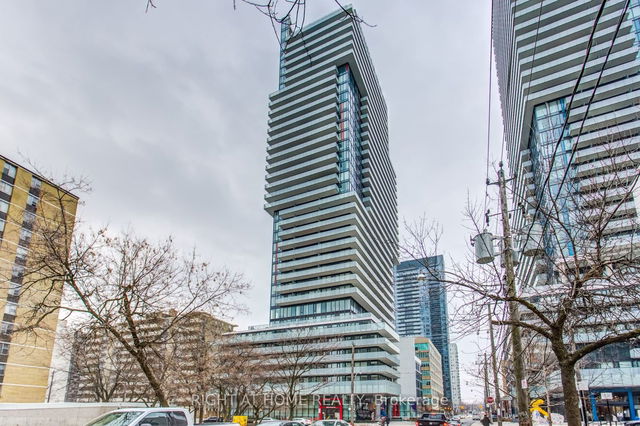 #3207 - 185 Roehampton Avenue