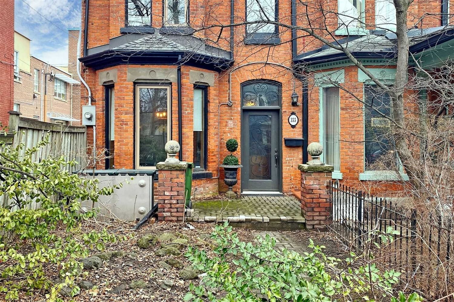 Listing Image 3
