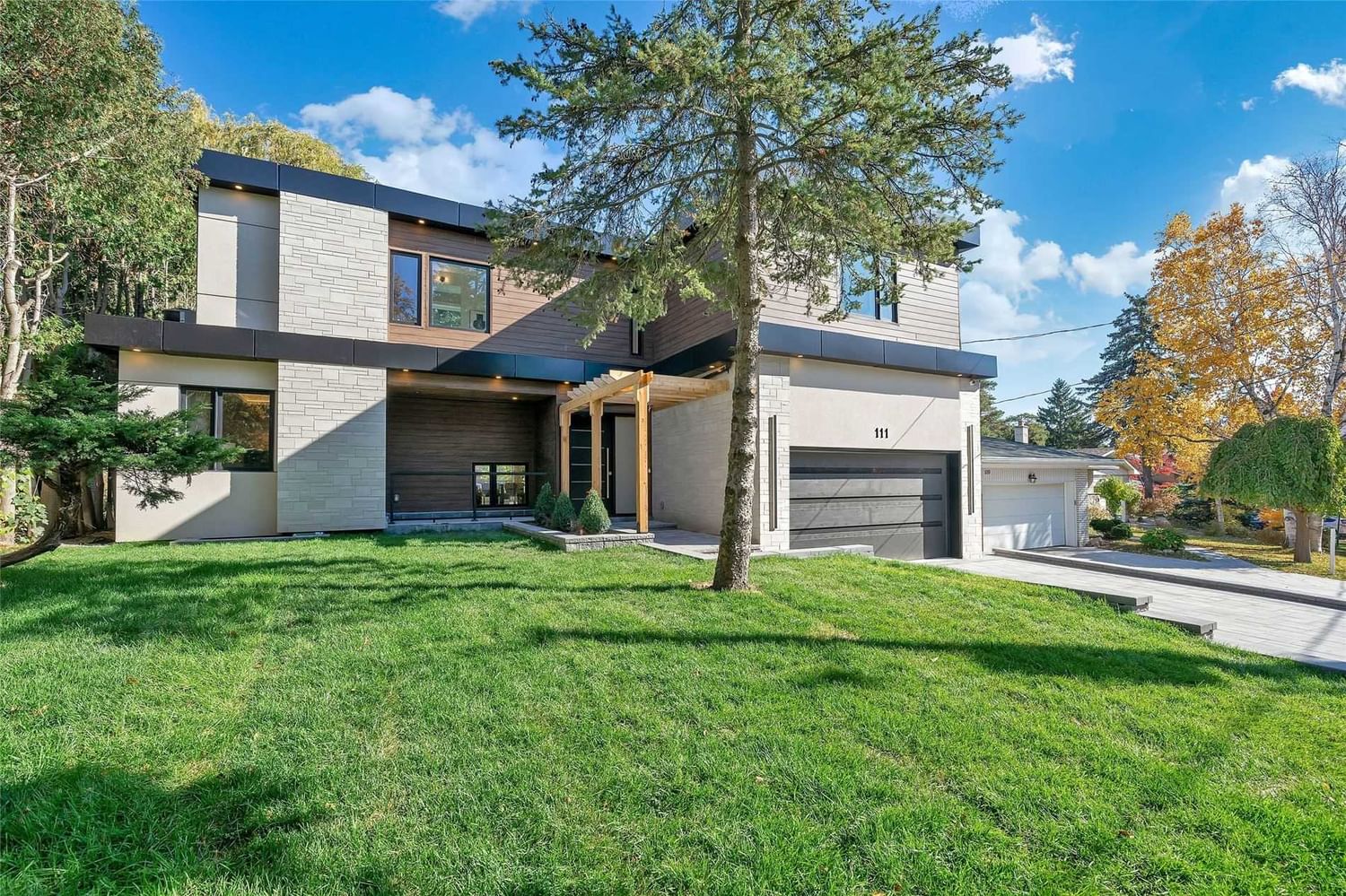 Detached House sold at 111 Banstock Drive, Toronto, Bayview Woods-Steeles, M2K 2H7 - MLS: C5909325