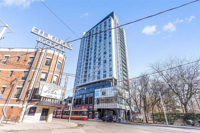 1612 - 219 Dundas Street