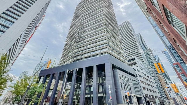 1303 - 125 Peter Street