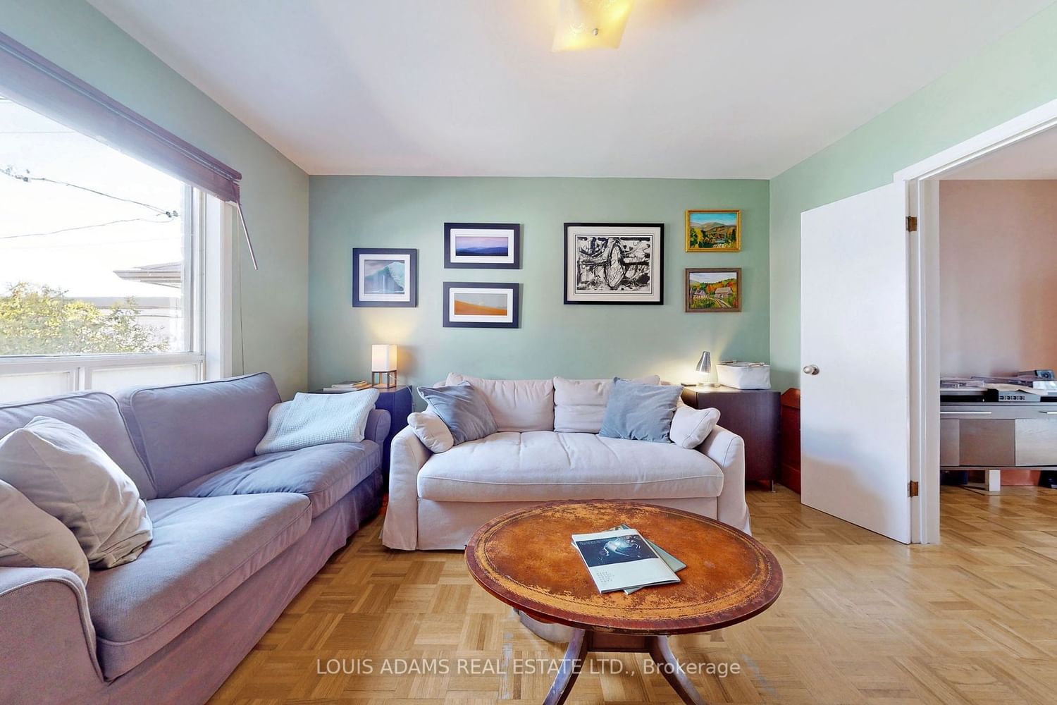 Listing Image 5