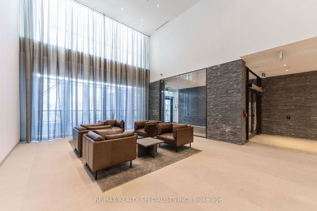 1013 - 1215 York Mills Road