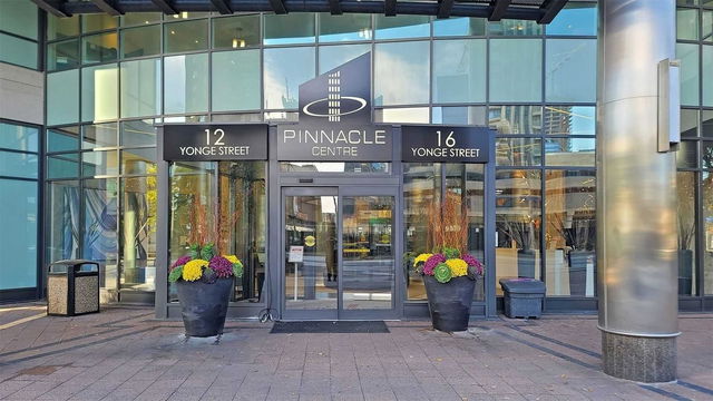 318 - 16 Yonge Street