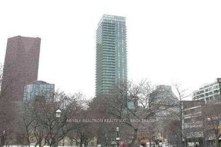 705 - 33 Lombard Street