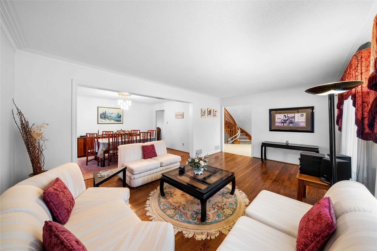 Listing Image 7