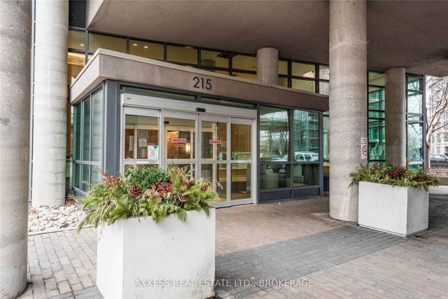 621 - 215 Fort York Boulevard