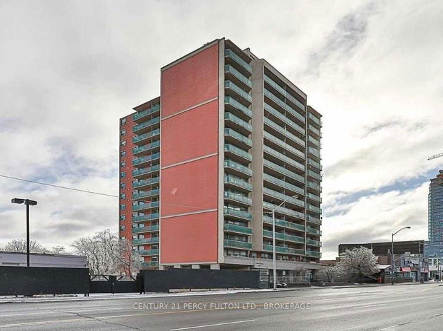 802 - 5949 Yonge Street