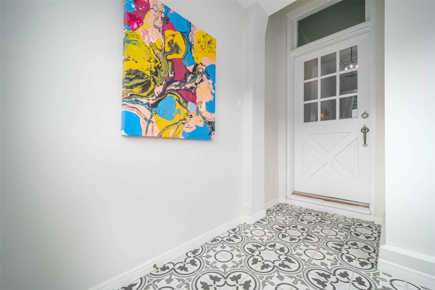 Listing Image 3
