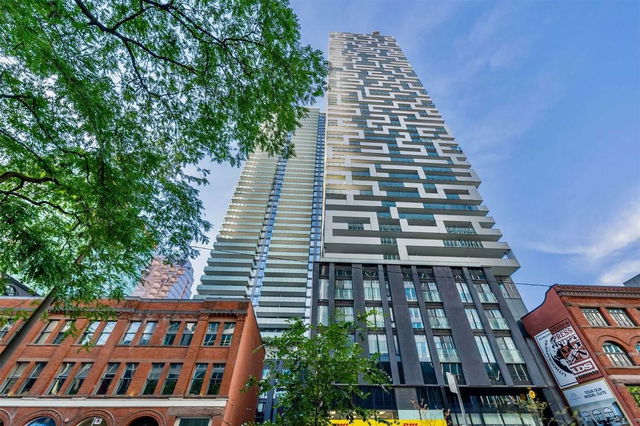 3416 - 20 Lombard Street