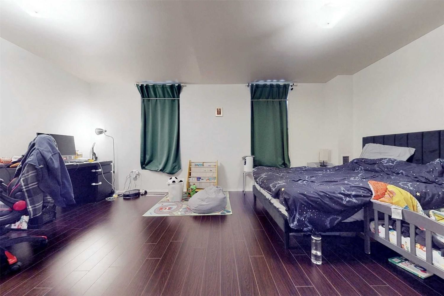 Listing Image 21