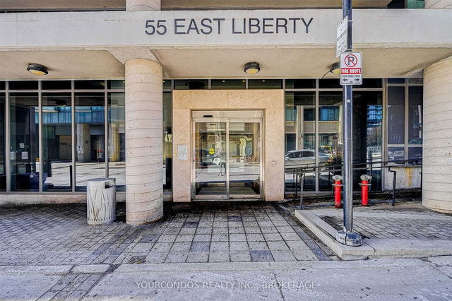807 - 55 East Liberty Street