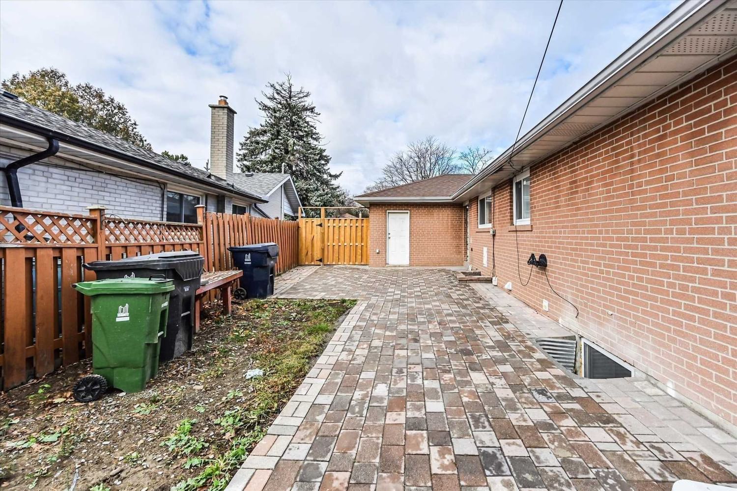 Listing Image 31