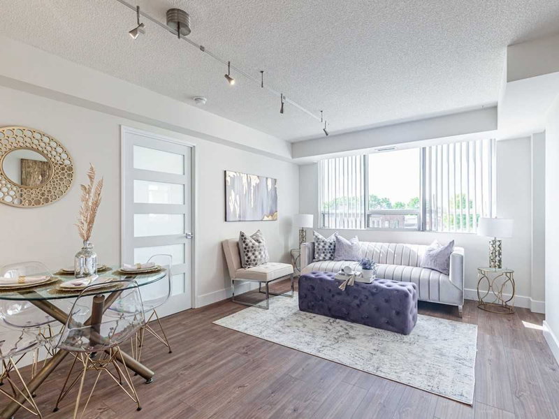 215 - 555 Wilson Heights Blvd, Toronto, M3H 6B5 | Image 2