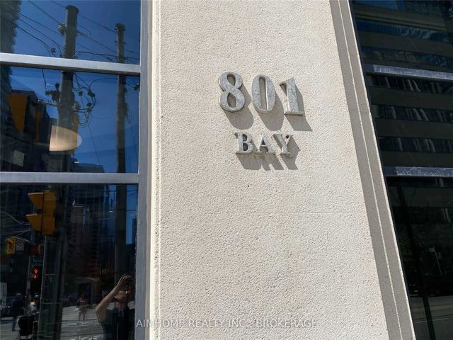 #703 - 801 Bay Street