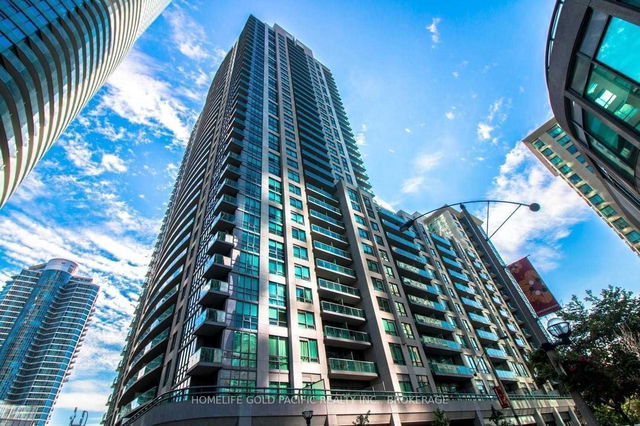 3008 - 19 Grand Trunk Crescent