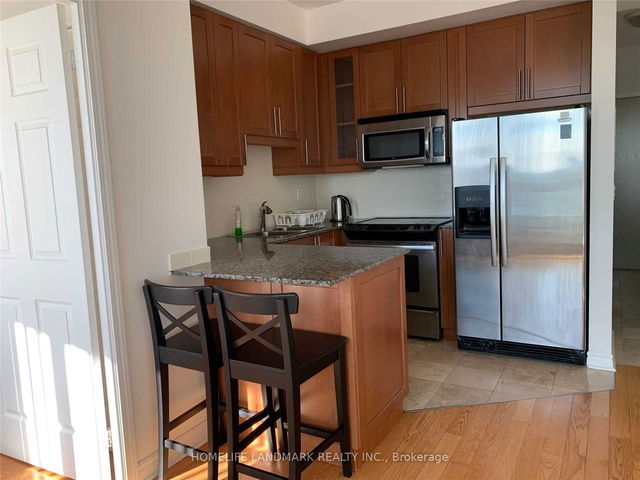 702 - 18 Holmes Avenue