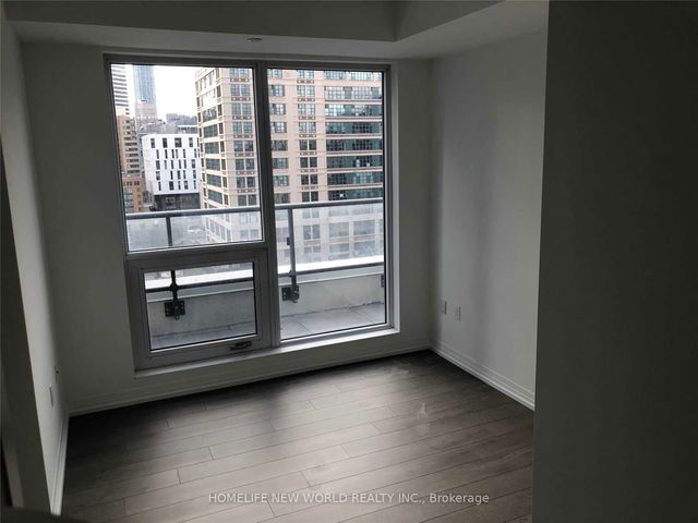 925 - 251 Jarvis Street