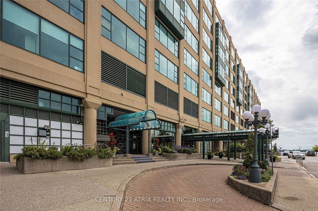 1113 - 211 Queens Quay