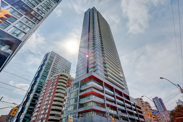 607 - 159 dundas Street