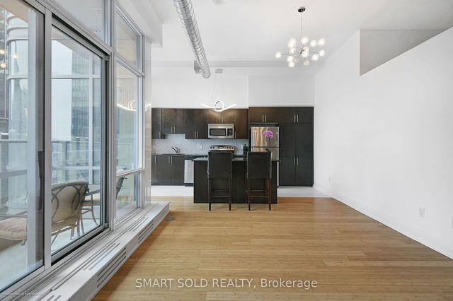 L9 - 2191 Yonge Street