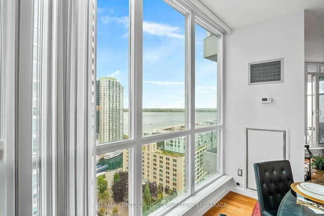 2302 - 218 Queens Quay