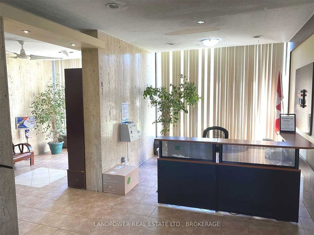 1001 - 10 Sunny Glen Way