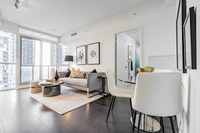 1812 - 290 Adelaide St W, Toronto, M5V 0P3 | Image 3