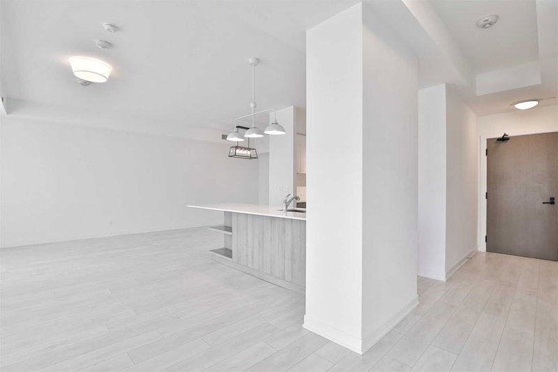 Th103 - 223 St Clair Ave W, Toronto, M4V 1R3 | Image 3