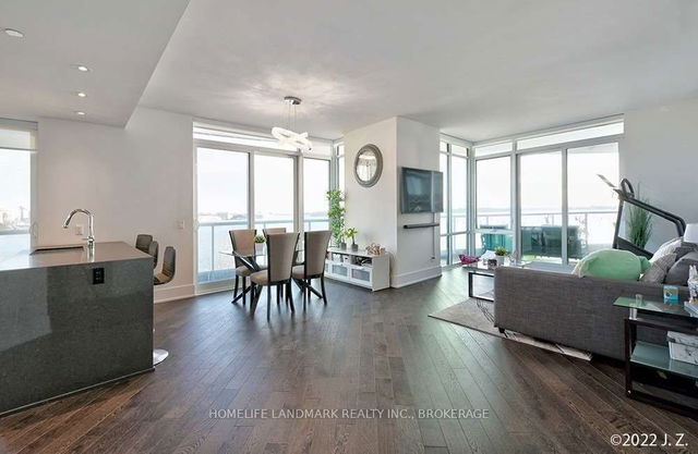 303 - 1 Edgewater Drive