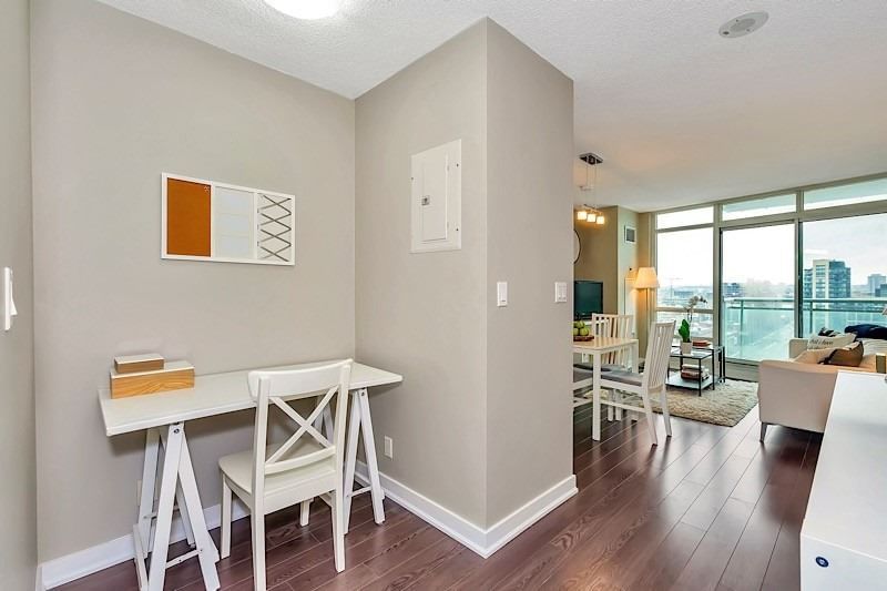 2307 - 397 Front St W, Toronto, M5V 3S1 | Image 2