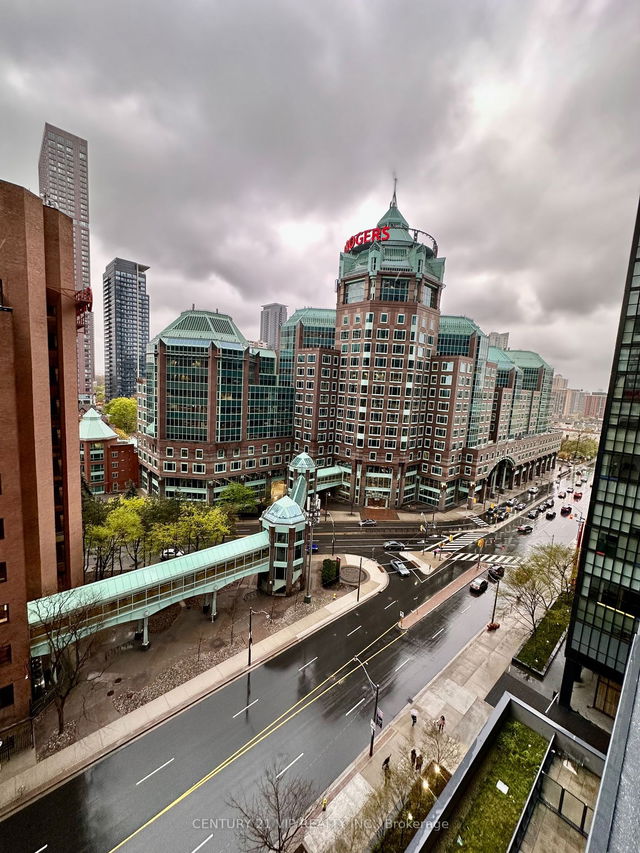 1211 - 28 Ted Rogers Way