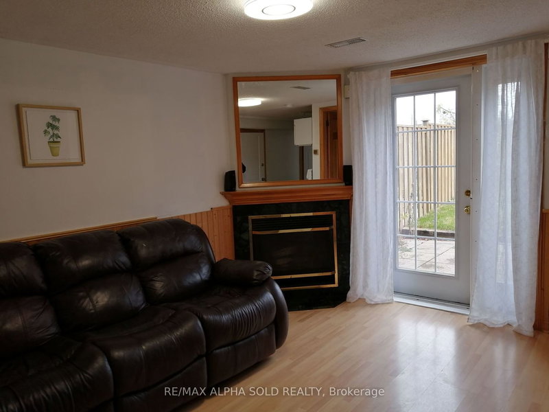 155 Edmonton Dr, Toronto, M2J 3X3 | Image 3