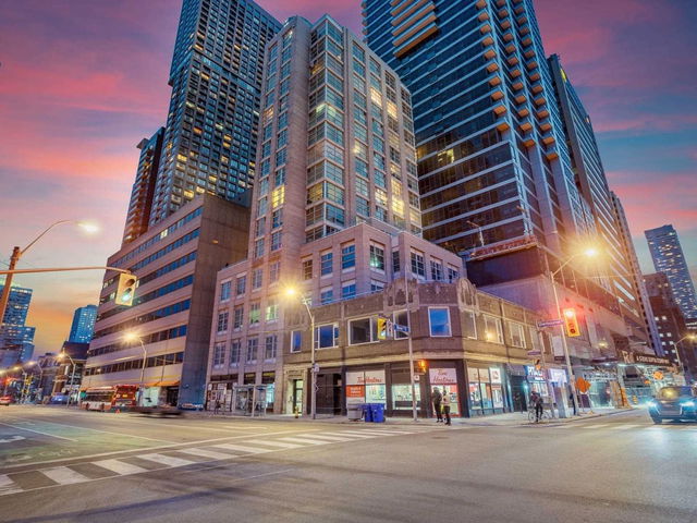 502 - 409 Bloor Street