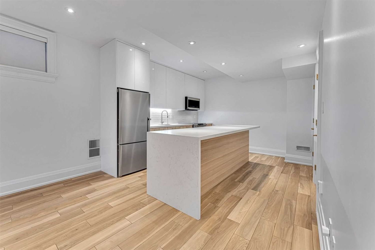 Detached House leased at B-107 Bedford Road, Toronto, Annex, M5R2K5 - MLS: C5948889